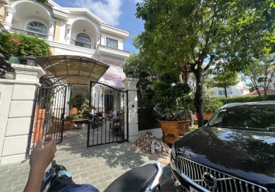 Khảo sát nguồn nước chị Hà